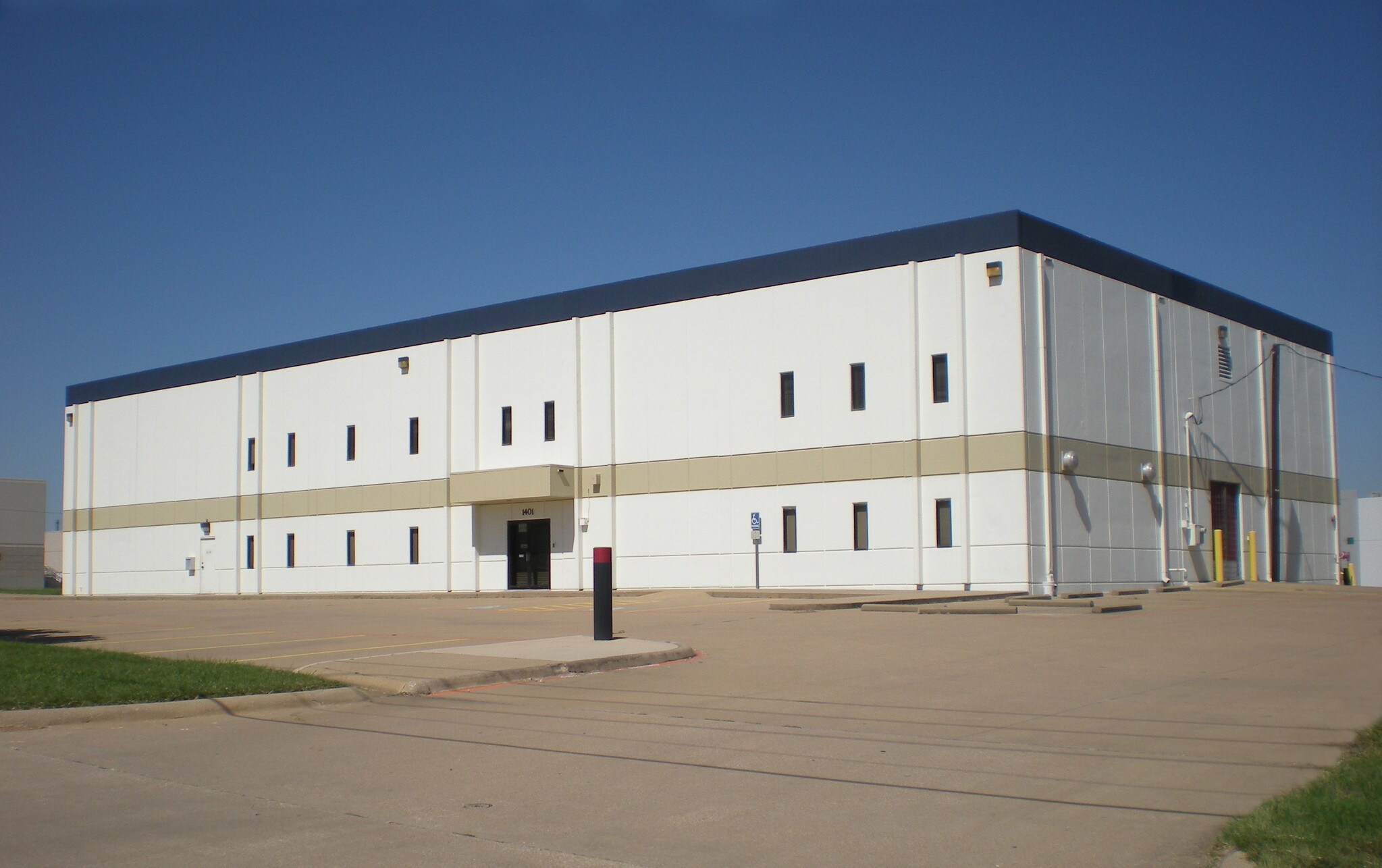 1401 Post & Paddock St, Grand Prairie, TX for sale Primary Photo- Image 1 of 1