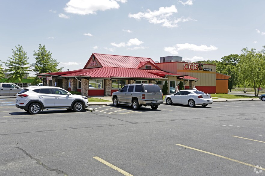 3604 W Walnut St, Rogers, AR for sale - Primary Photo - Image 1 of 1