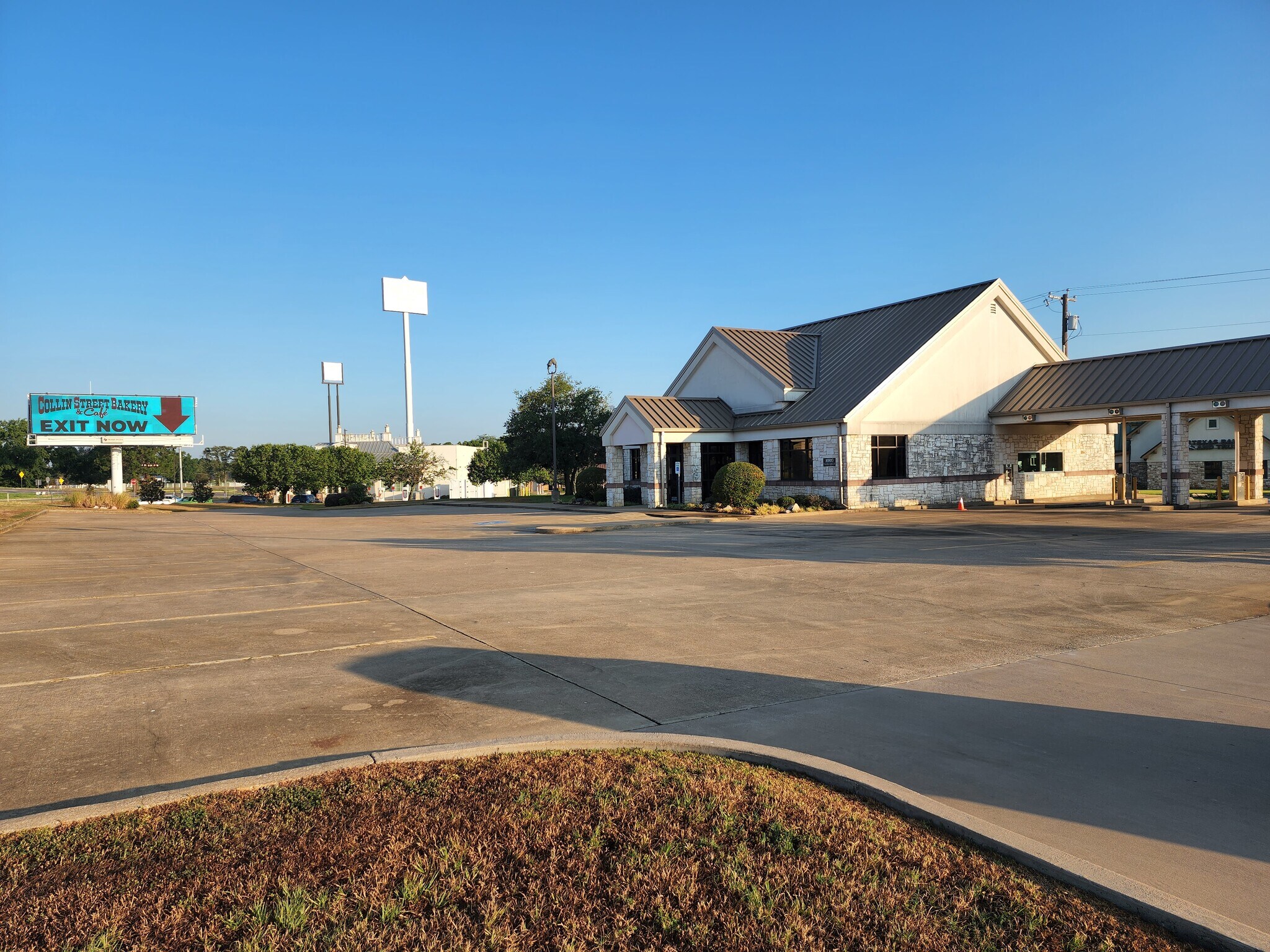 16920 Village Lake Dr, Lindale, TX 75771 Retail for Lease