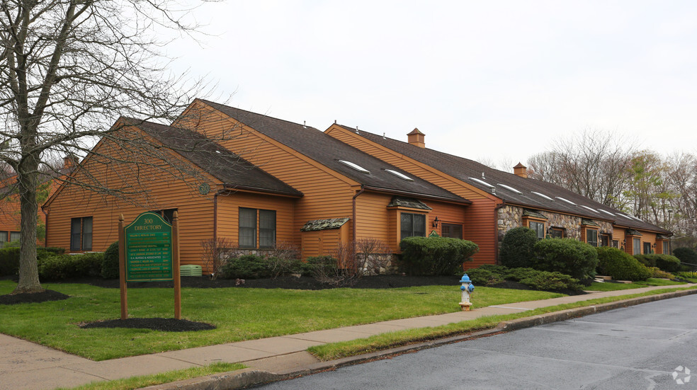 301 Oxford Valley Rd, Yardley, PA for sale - Primary Photo - Image 1 of 1