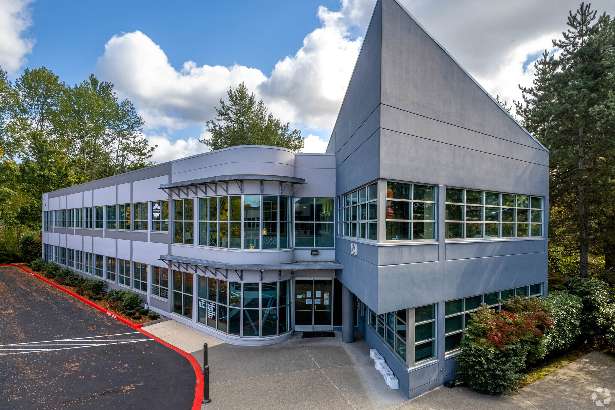 6520 226th Pl SE, Issaquah, WA for lease Building Photo- Image 1 of 5