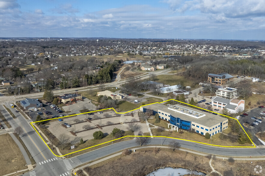 5520 Research Park Dr, Fitchburg, WI for sale - Primary Photo - Image 1 of 1