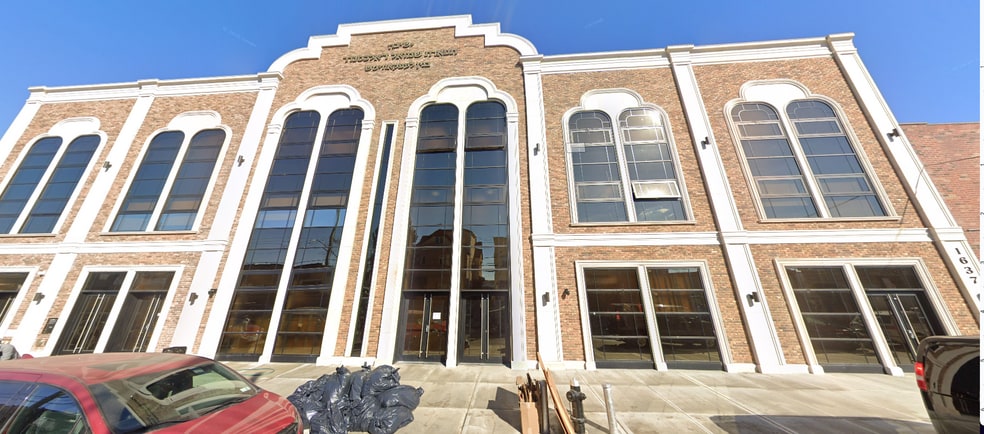 1637 62nd St, Brooklyn, NY for lease - Building Photo - Image 1 of 1