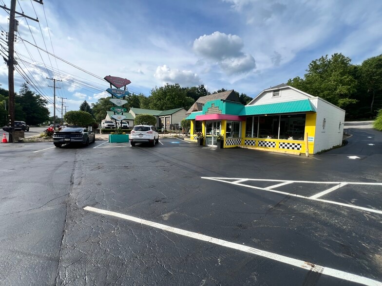 3418 Babcock Blvd, Pittsburgh, PA for sale - Building Photo - Image 2 of 15