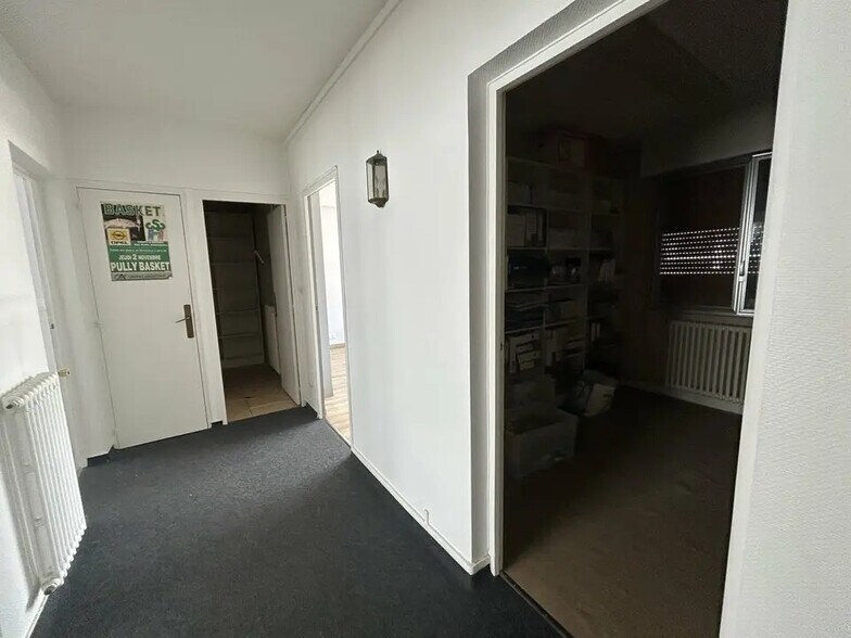 Office in Limoges for lease - Building Photo - Image 3 of 7