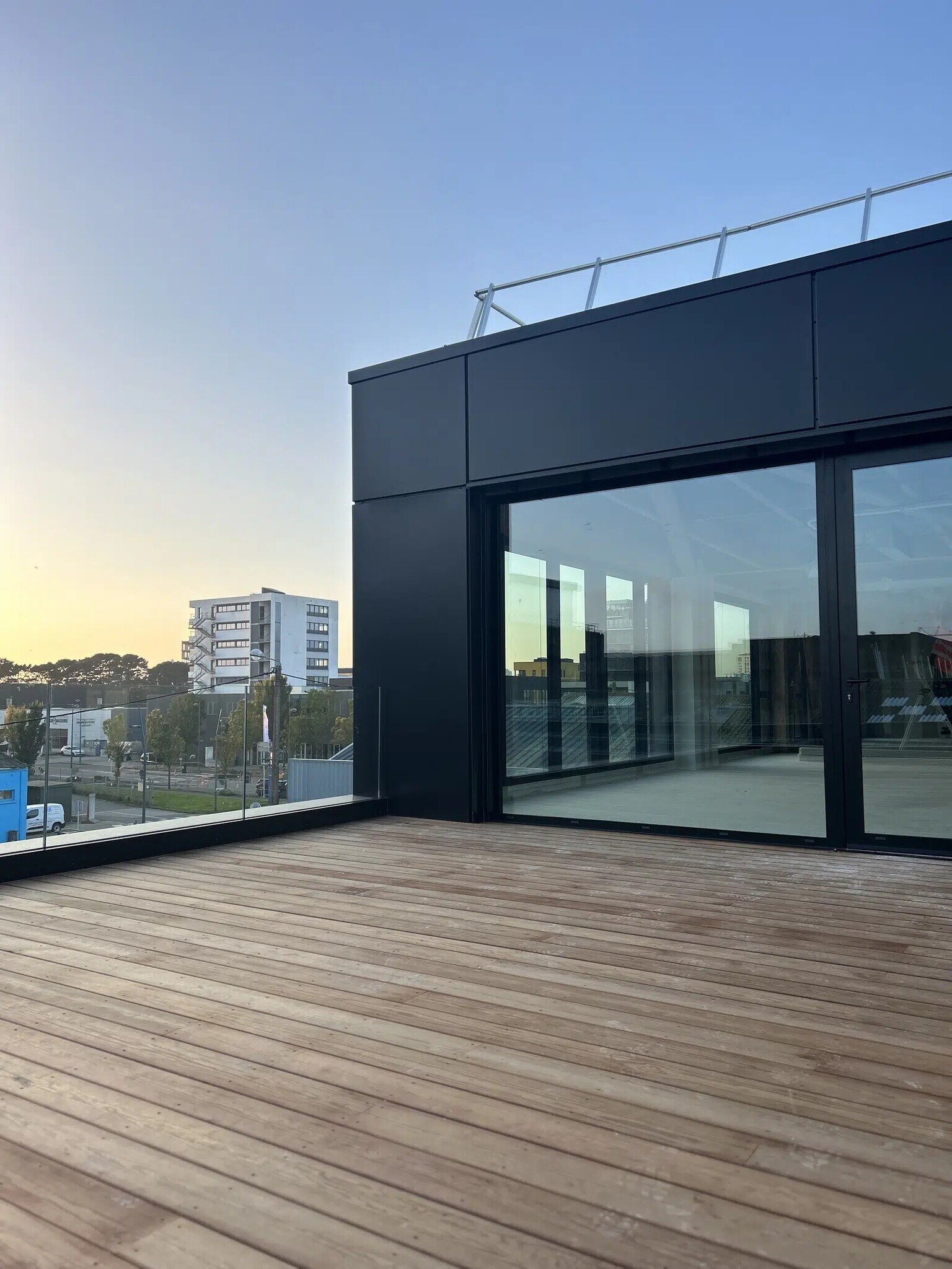 Office in Lorient for lease Building Photo- Image 1 of 6