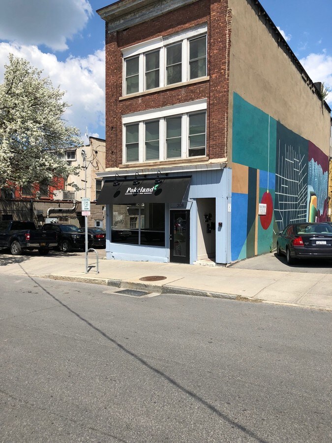 308 E Seneca St, Ithaca, NY 14850