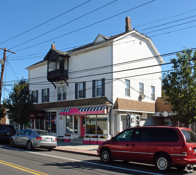 114 Main St, Sayville, NY 11782 | LoopNet