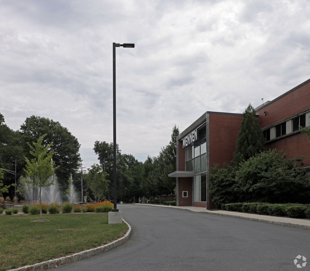 191 E Hanover Ave, Morristown, NJ 07960