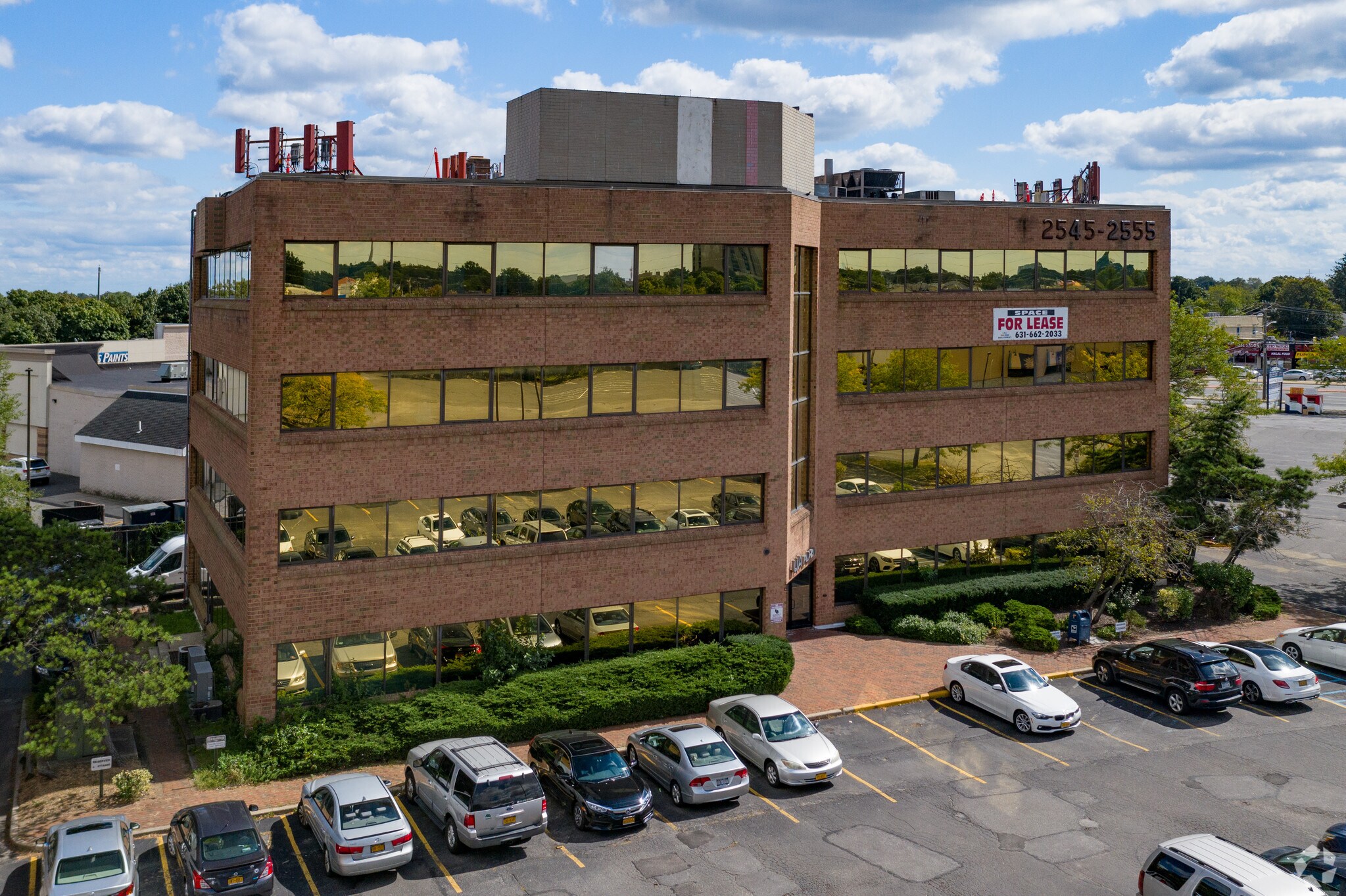 25452555 Hempstead Tpke, East Meadow, NY 11554 UA Office Plaza