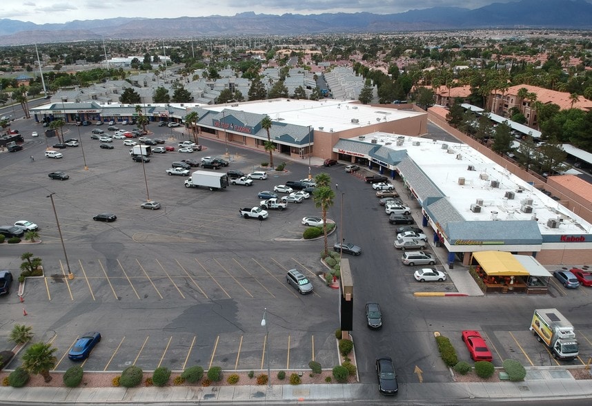 6110-6190 W Flamingo Rd, Las Vegas, NV for lease - Building Photo - Image 1 of 9