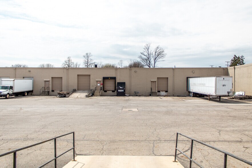 51565178 Sinclair Rd, Columbus, OH 43229 Bldg 1