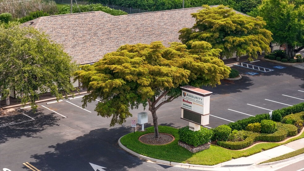 2429 Manatee Ave E, Bradenton, FL for lease - Building Photo - Image 3 of 18