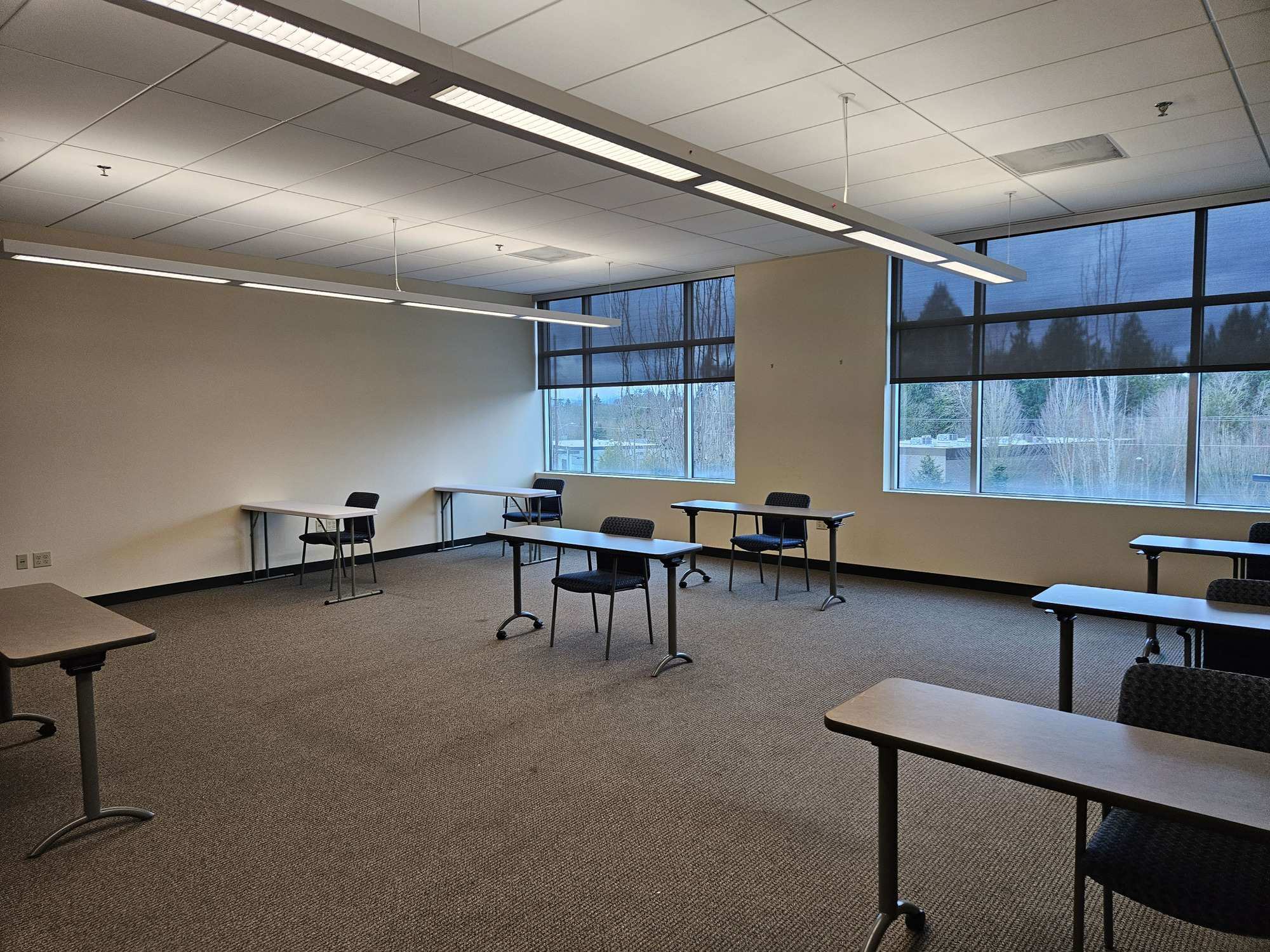 16037 SW Upper Boones Ferry Rd, Tigard, OR for lease Interior Photo- Image 1 of 2