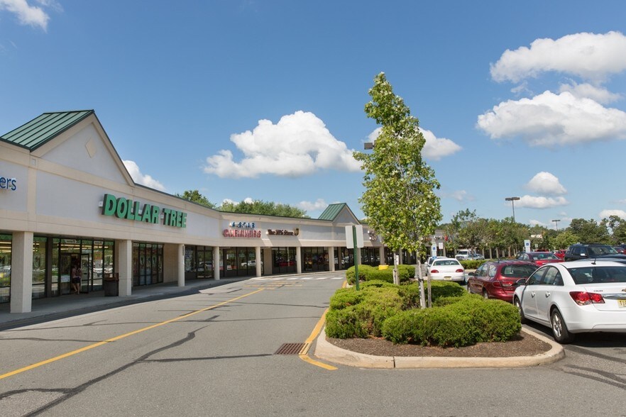 220 W County Line Rd, Jackson, NJ for lease - Building Photo - Image 3 of 3
