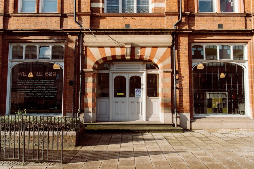 639 High Rd, London for lease - Building Photo - Image 3 of 13