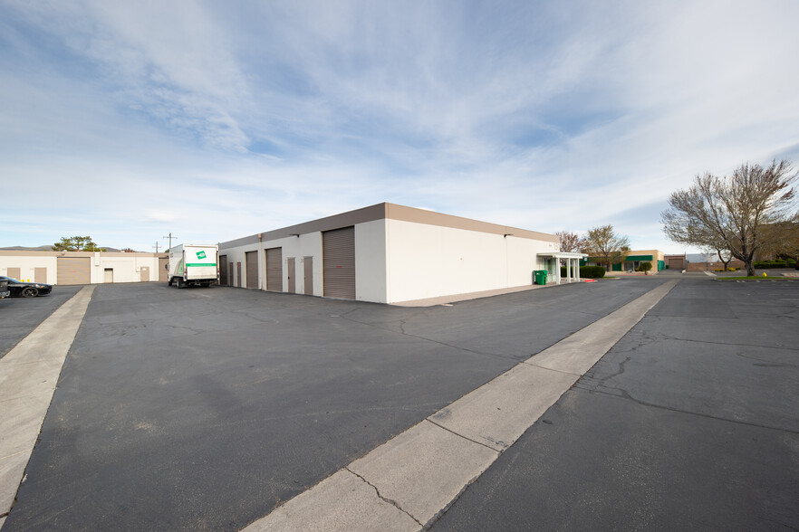 150 Freeport Blvd, Sparks, NV for lease - Building Photo - Image 2 of 10