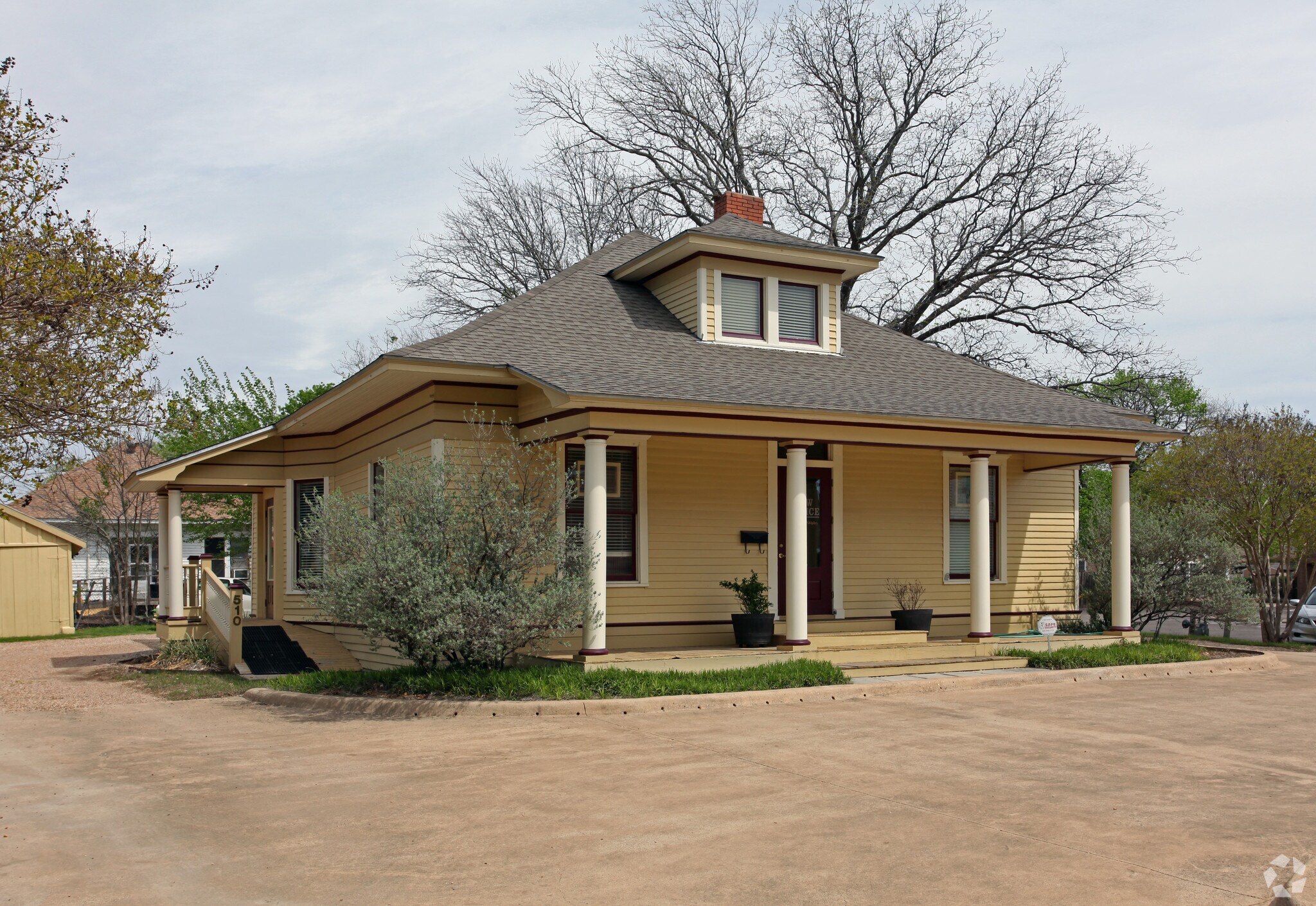 510 W Main St, Waxahachie, TX for sale Primary Photo- Image 1 of 1