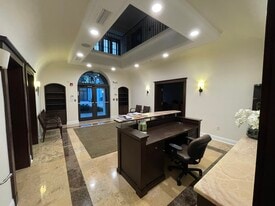 133 Sevilla Ave, Coral Gables FL - Loft