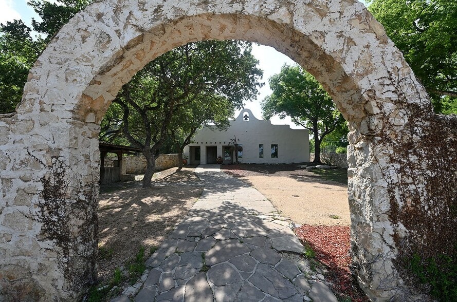 20655 W Interstate 10, San Antonio, TX for lease - Building Photo - Image 2 of 19