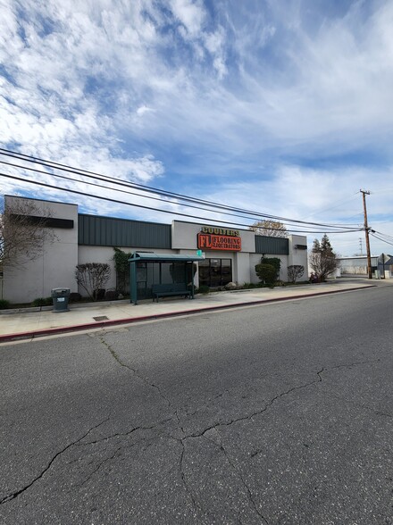 2309 E Tulare Ave, Tulare, CA for sale - Building Photo - Image 2 of 5