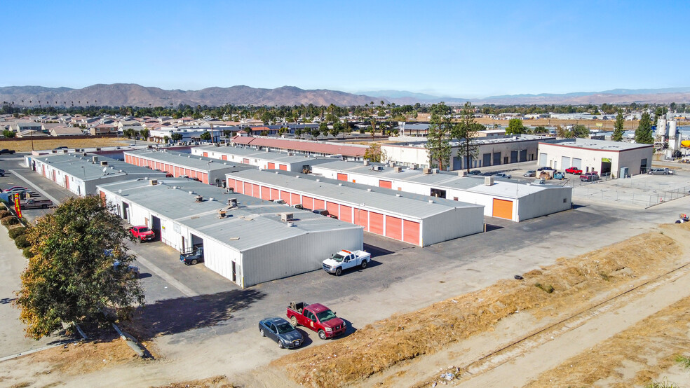 Hemet Industrial Park portfolio of 10 properties for sale on LoopNet.com - Building Photo - Image 3 of 9