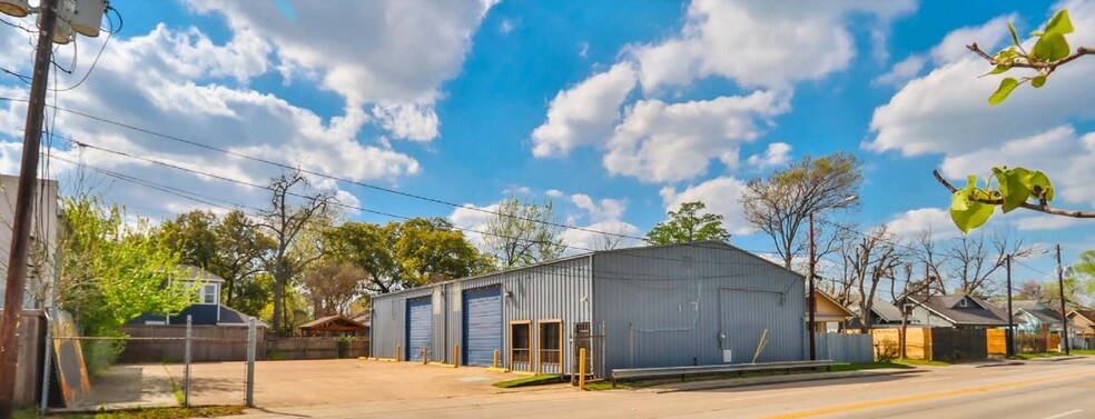 5915 N Main St, Houston, TX for sale - Building Photo - Image 1 of 9