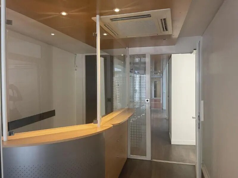 45 Rue Des Apennins, Paris, PAR 75017 -  -  - Interior Photo - Image 1 of 10