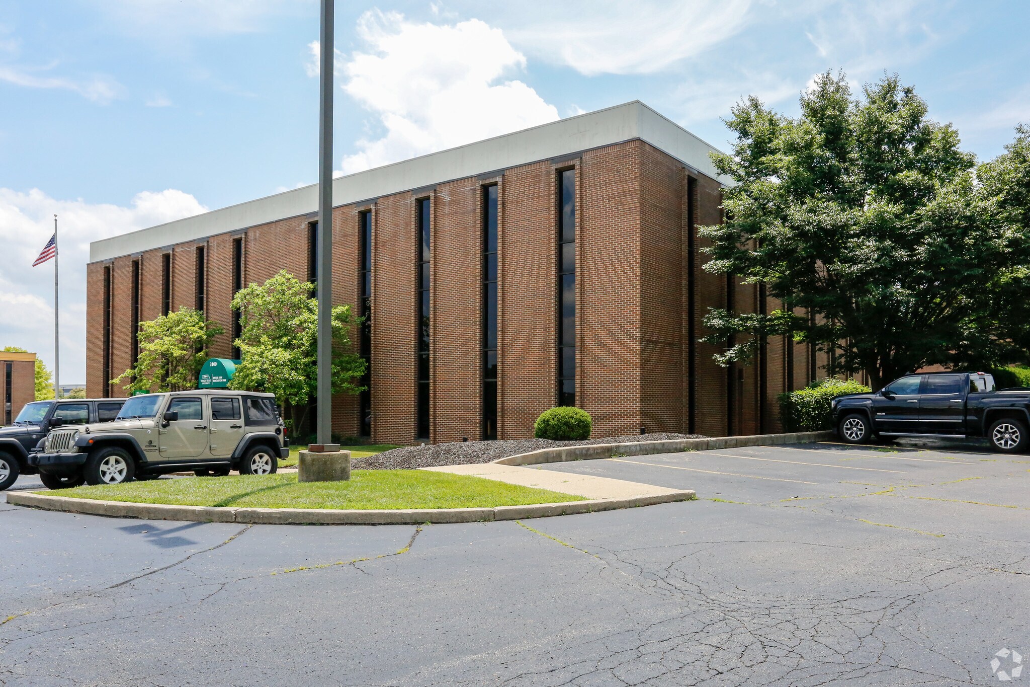 3100 Presidential Dr, Fairborn, OH for lease Primary Photo- Image 1 of 10