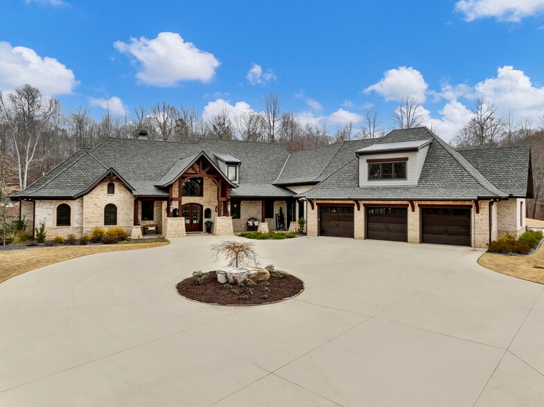 3263 Tanners Mill Rd, Gainesville, GA for sale - Building Photo - Image 3 of 176