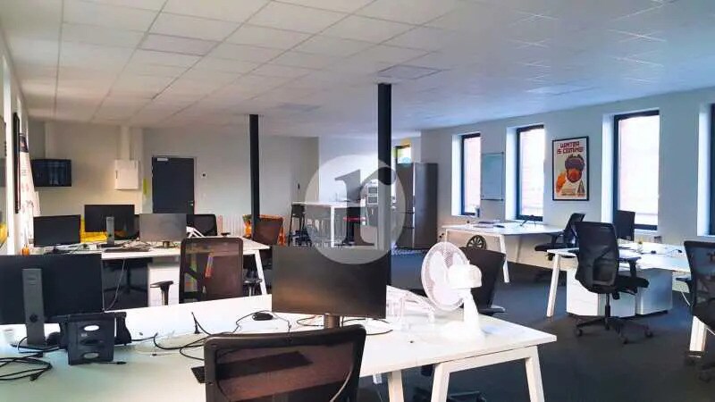 Retail in VILLENEUVE-D'ASCQ for lease - Interior Photo - Image 2 of 5