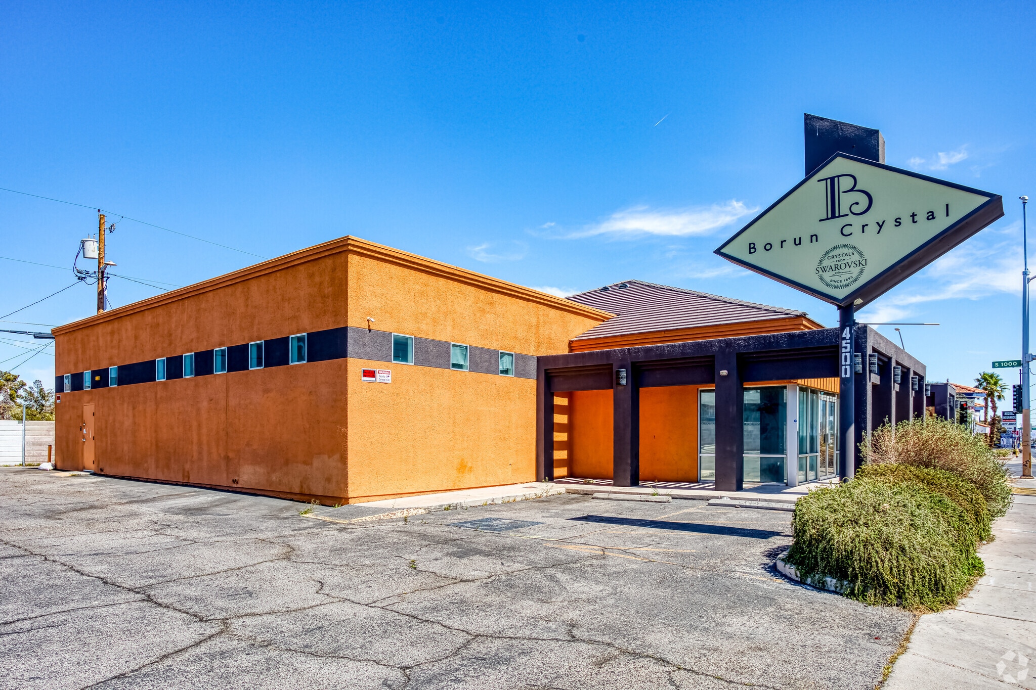 4500 W Charleston Blvd, Las Vegas, NV for sale Primary Photo- Image 1 of 12