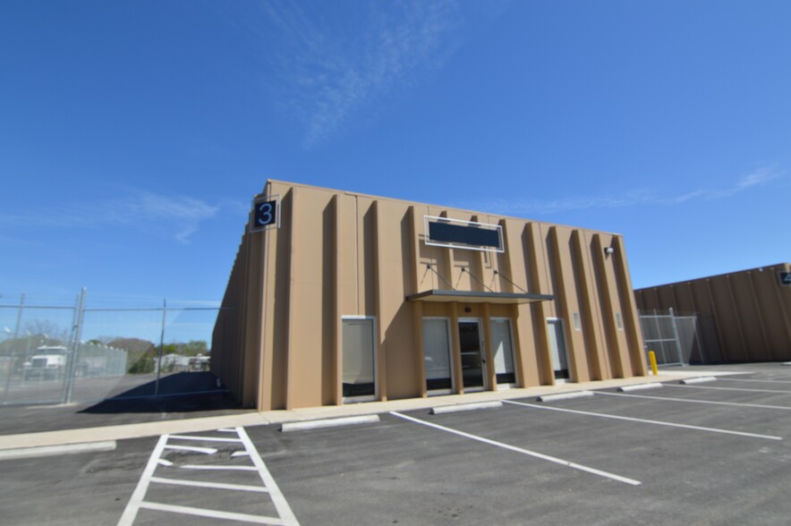 4728 Goldfield, San Antonio, TX for lease - Building Photo - Image 1 of 9