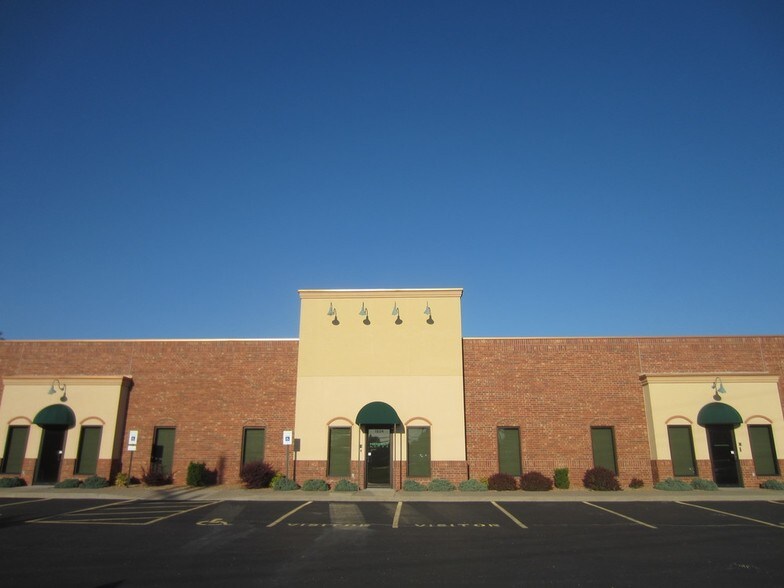 1824 N Hwy CC, Nixa, MO for lease - Primary Photo - Image 2 of 53