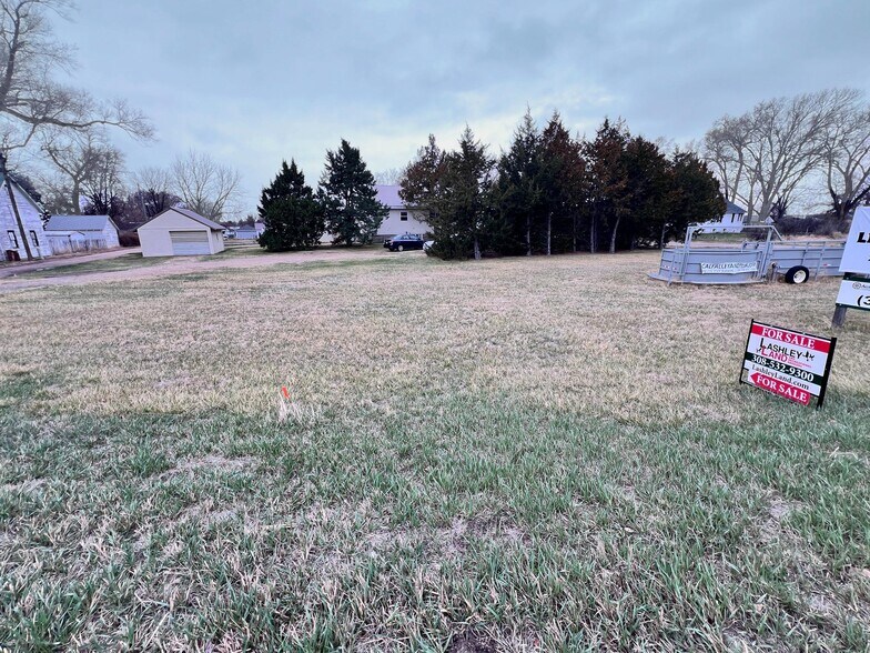 Stout St, Lewellen, NE for sale - Primary Photo - Image 1 of 1