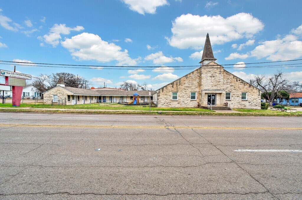 2201 N 18th St, Waco, TX for sale Building Photo- Image 1 of 1