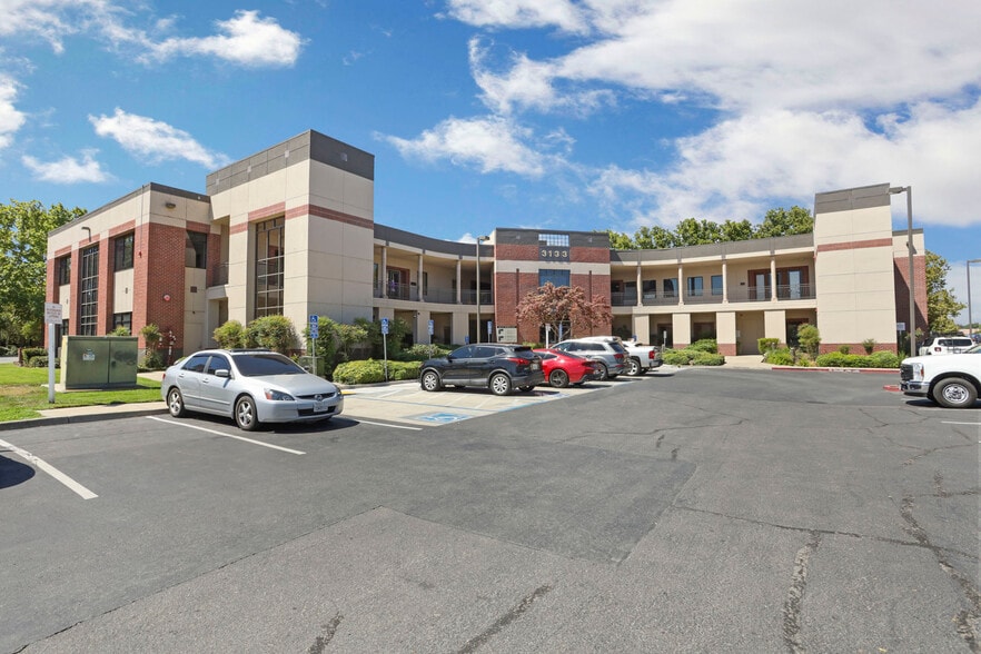 3133 W March Ln, Stockton, CA for sale - Building Photo - Image 3 of 27