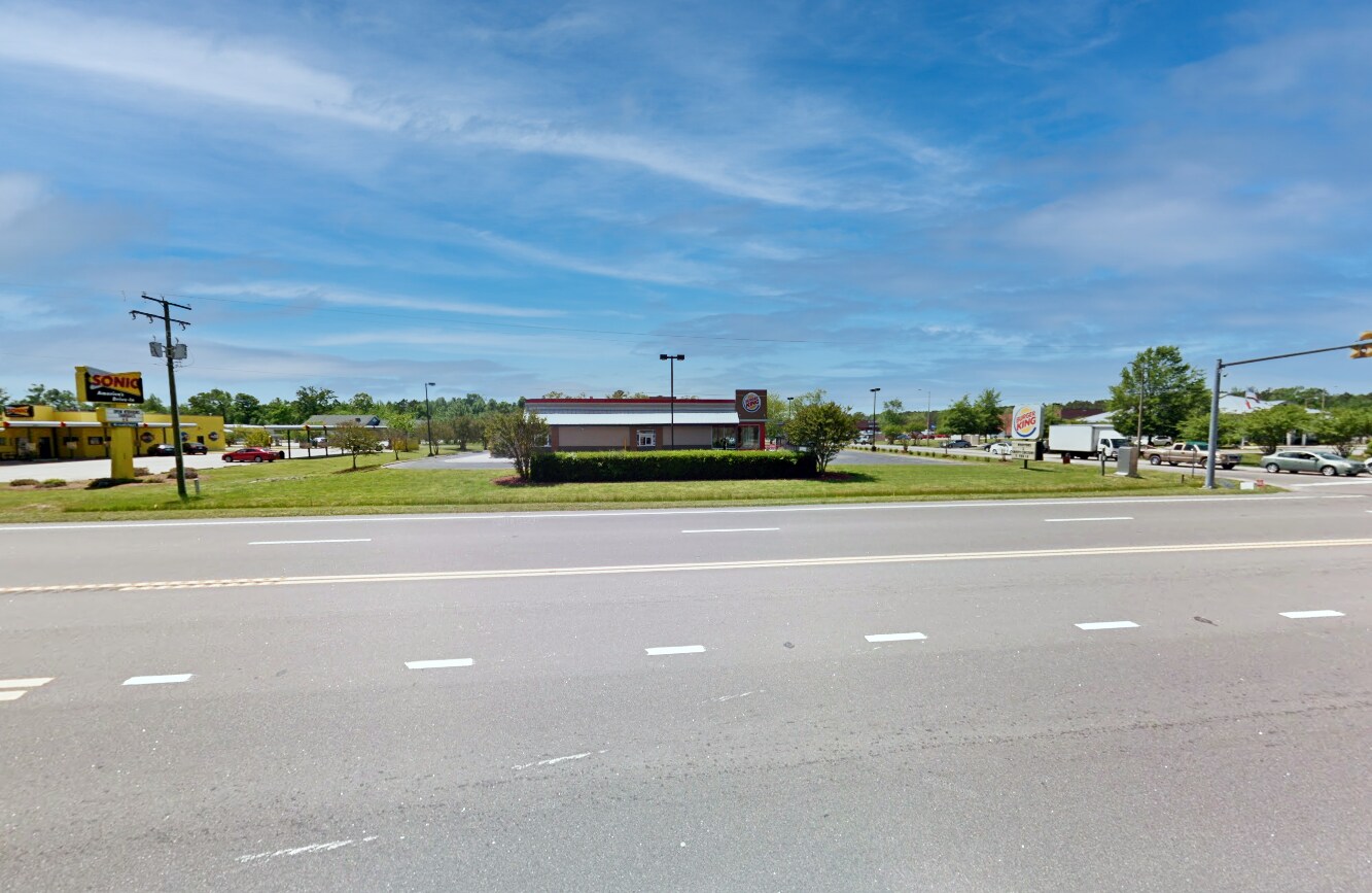 3526 Airline Blvd, Portsmouth, VA 23701