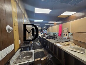 202-206 Main St, Poughkeepsie, NY for lease Interior Photo- Image 2 of 9