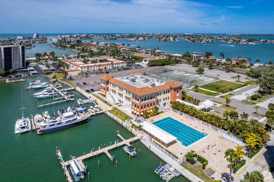 400 Treasure Island Cswy, Treasure Island, FL for lease - Aerial - Image 1 of 10
