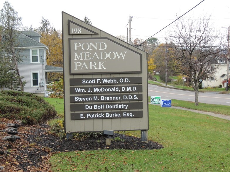 198 N Main St, Rutland, VT for sale - Primary Photo - Image 1 of 24