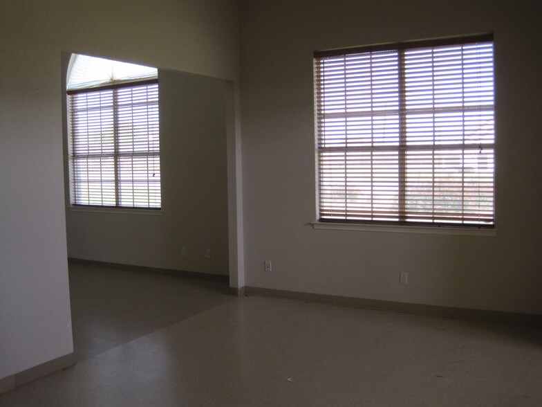 112 Cimarron Park Loop, Buda, TX 78610 112 Cimarron Park Loop