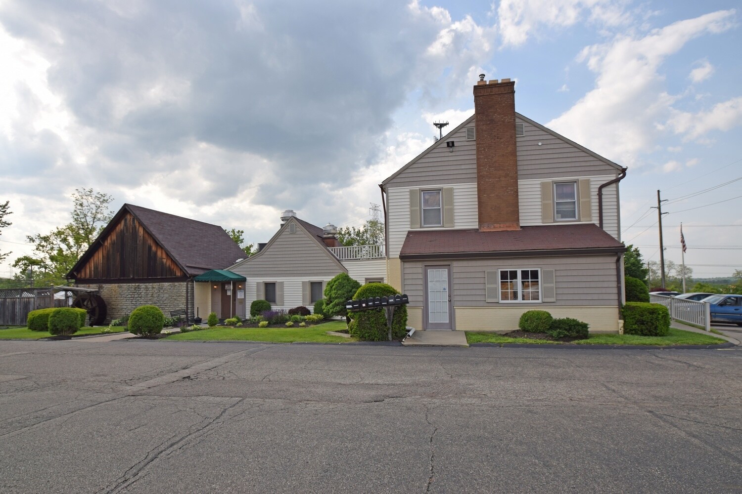 5761 Harrison Ave, Cincinnati, OH 45248 Office Property for Sale