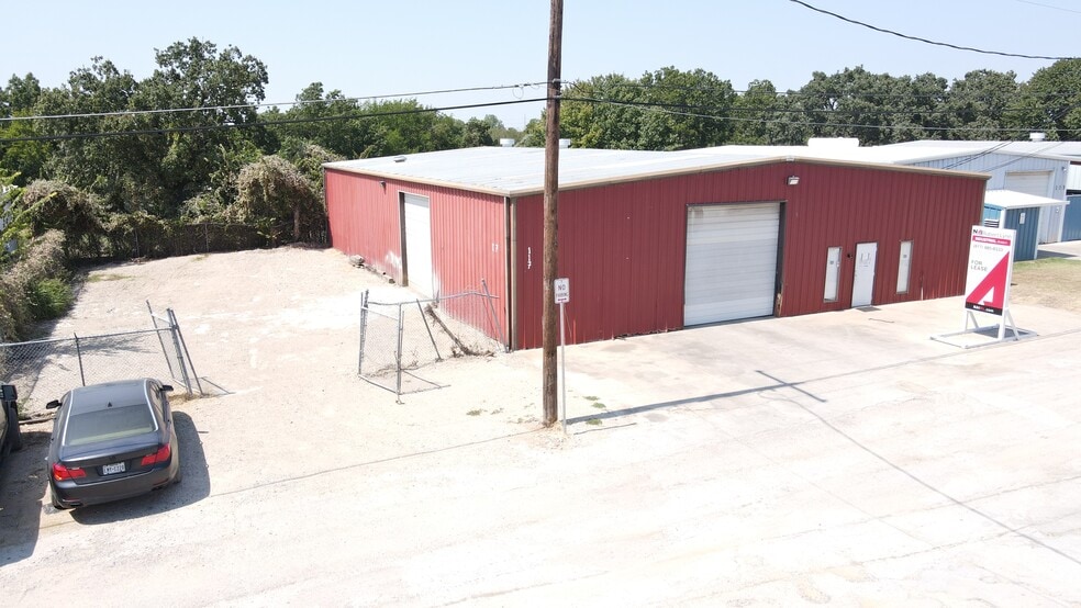 117 Industrial Dr, Kennedale, TX for sale - Building Photo - Image 1 of 7