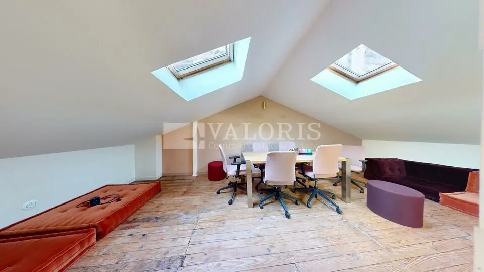 Office in Villeurbanne for lease - Building Photo - Image 3 of 9