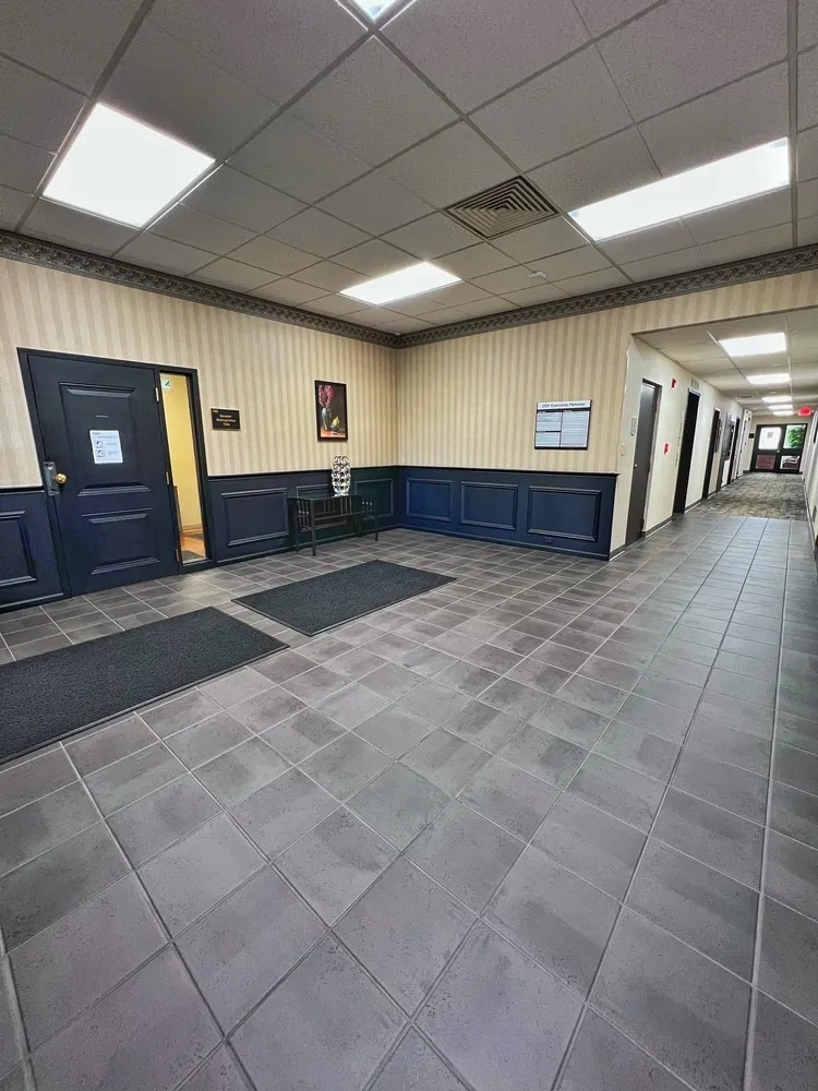 3131 Executive Pky, Toledo, OH for sale Interior Photo- Image 1 of 2