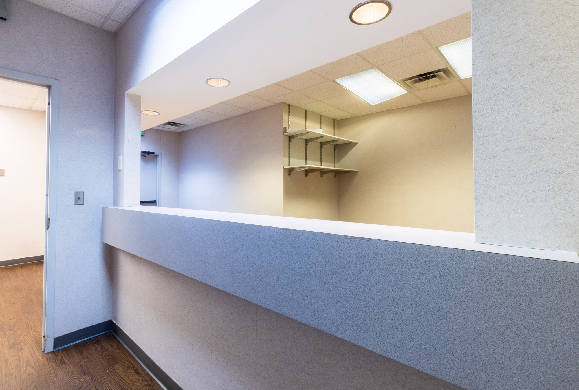 Suite H Interior Photo 10