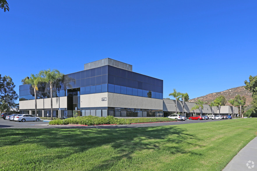 17150 Via Del Campo, San Diego, CA for lease - Building Photo - Image 1 of 6