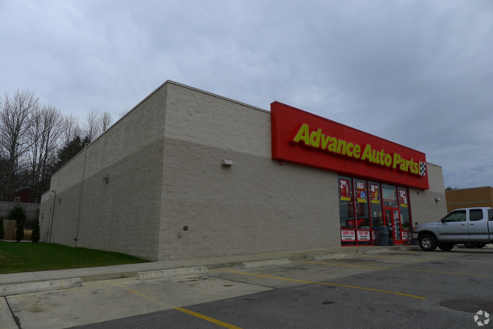 55 Route 27, Raymond, NH for sale Primary Photo- Image 1 of 1