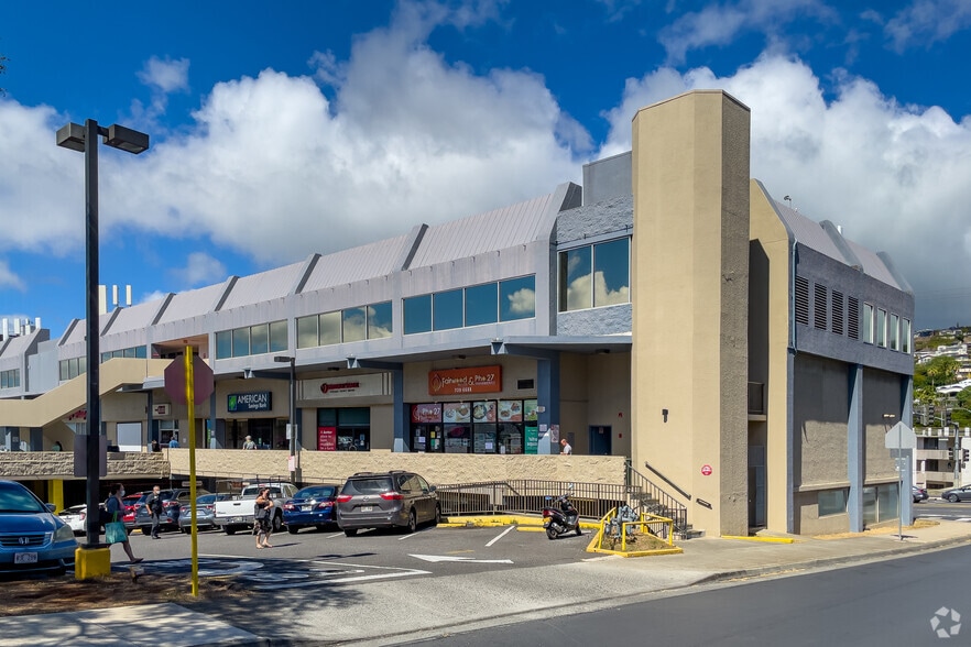 3221 Waialae Ave, Honolulu, HI for lease - Building Photo - Image 1 of 5